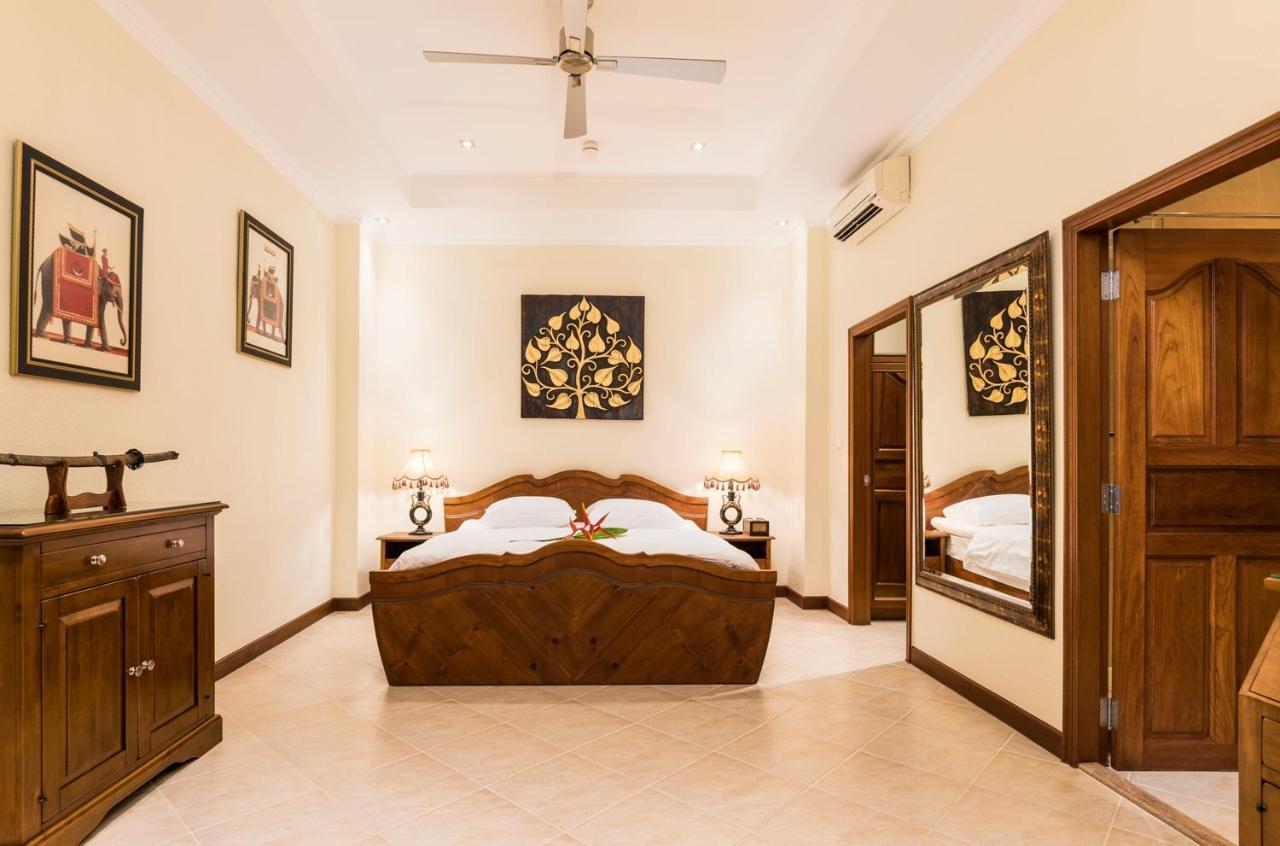 Village Austria Luxury Pool Villas Pattaya Exterior foto