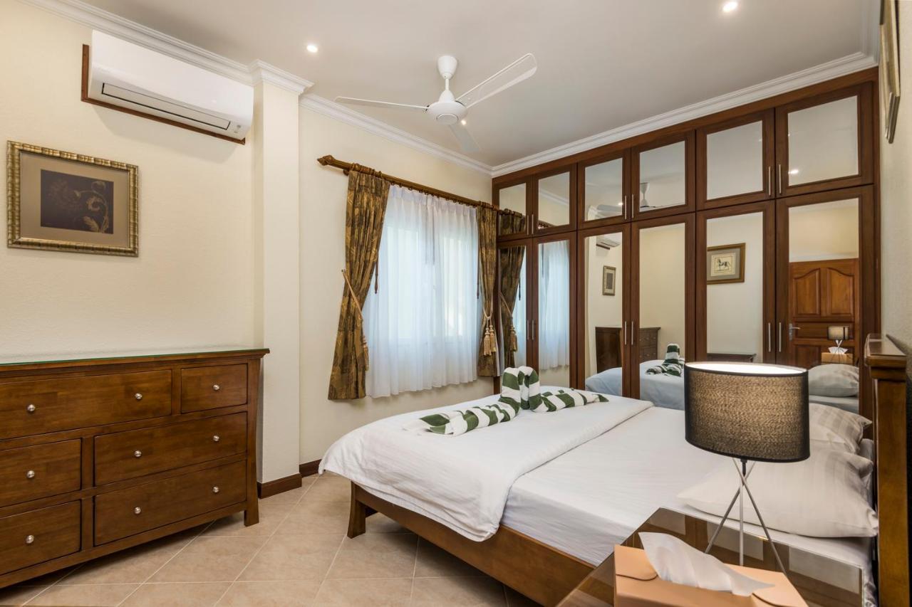 Village Austria Luxury Pool Villas Pattaya Exterior foto