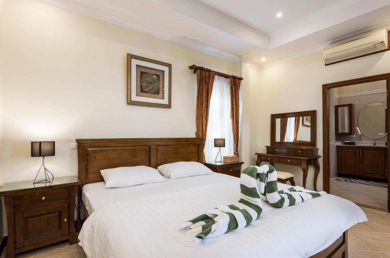 Village Austria Luxury Pool Villas Pattaya Exterior foto