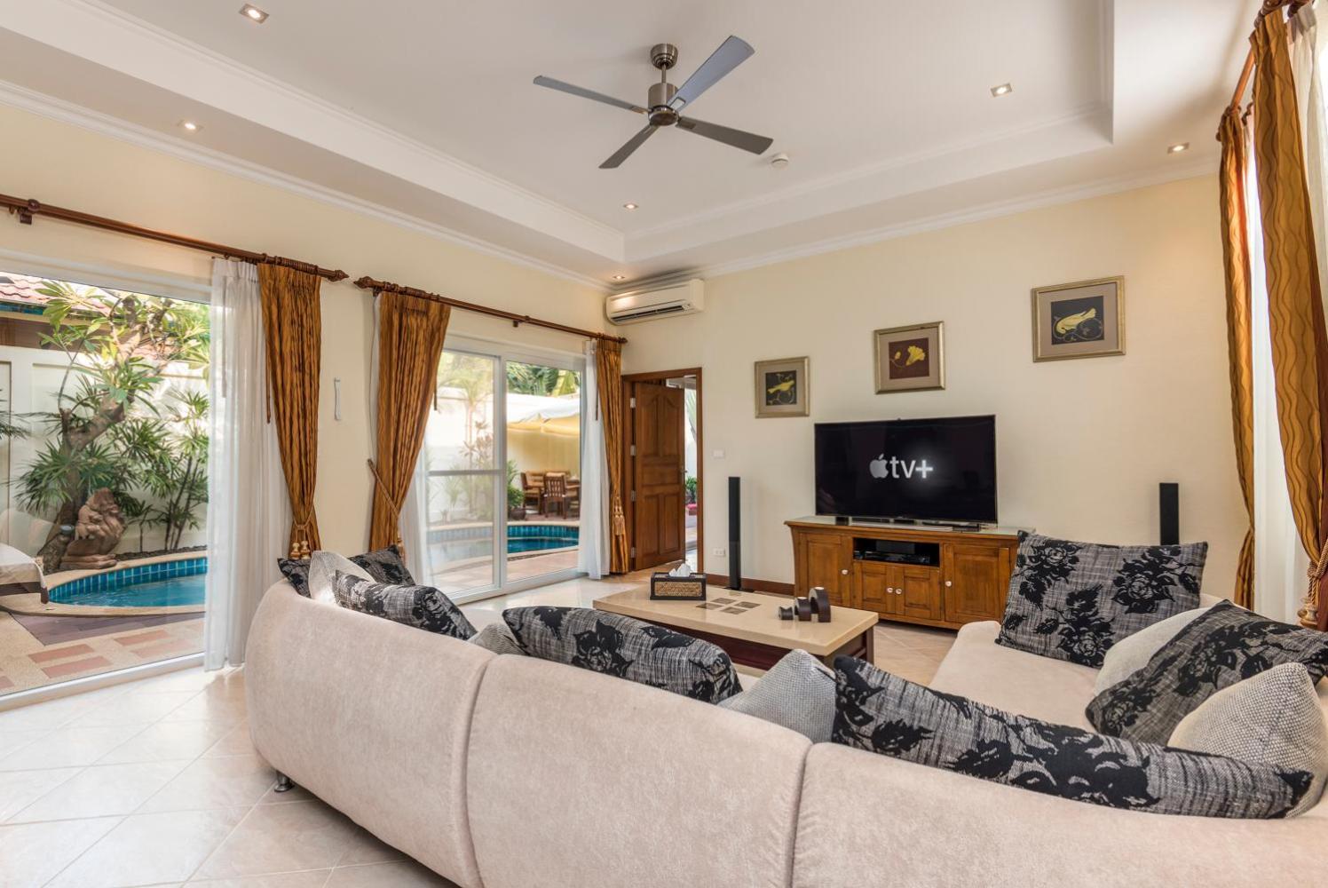 Village Austria Luxury Pool Villas Pattaya Exterior foto